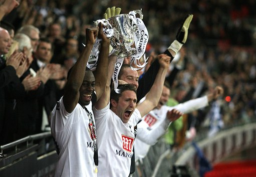 每体：拉菲尼亚是巴萨非卖品，个人目标赢得欧冠和2026年世界杯