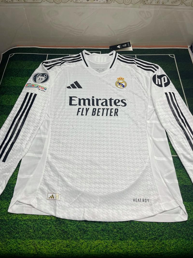 首秀惊艳！江苏外援爱德华兹&亨特合砍51分