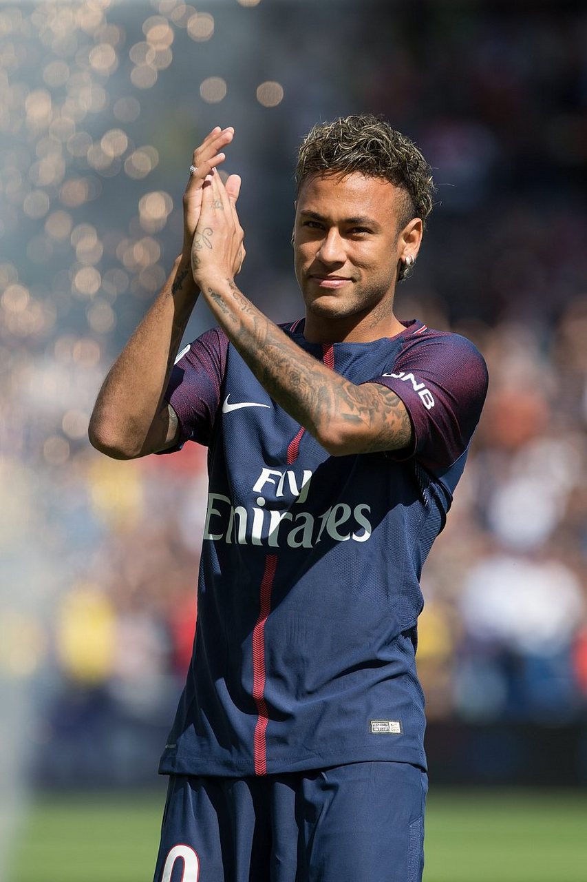 勒沃库森在德甲赛场37次不敌多特，只有对拜仁药厂输球更多