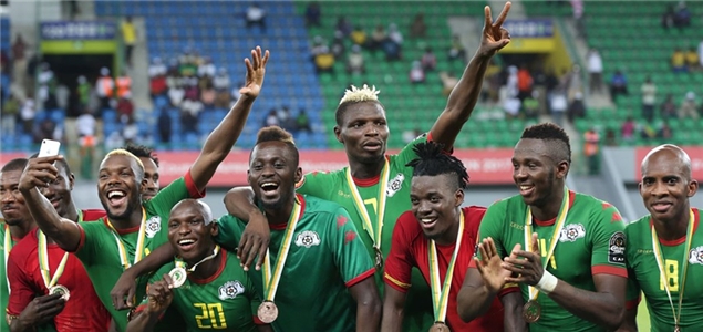 战意低迷？亚冠二级联赛4场同开，半场合计攻入2球