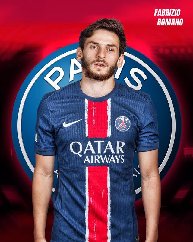 罗马诺：奥罗斯科即将加盟曼联，球员正启程前往英格兰